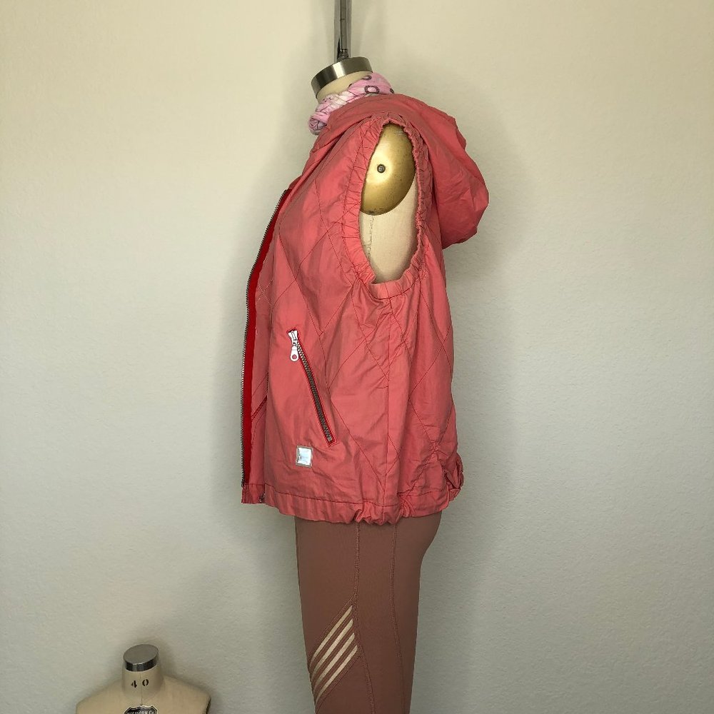 Marithe Francois Girbaud Athleisure Quilted Vest - Picture 3 of 9